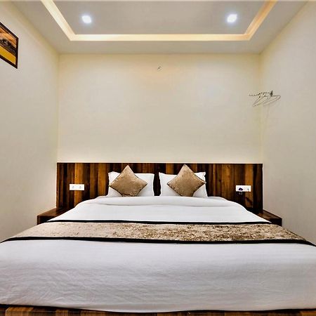 Hotel Ravi Residency 바랏푸르 외부 사진